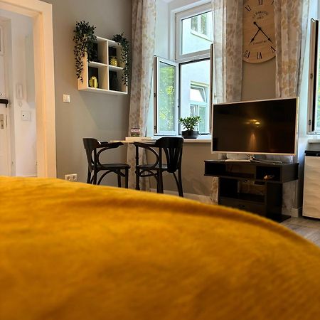 Urban-Elegance Silent-Garden Appartement Wenen Buitenkant foto