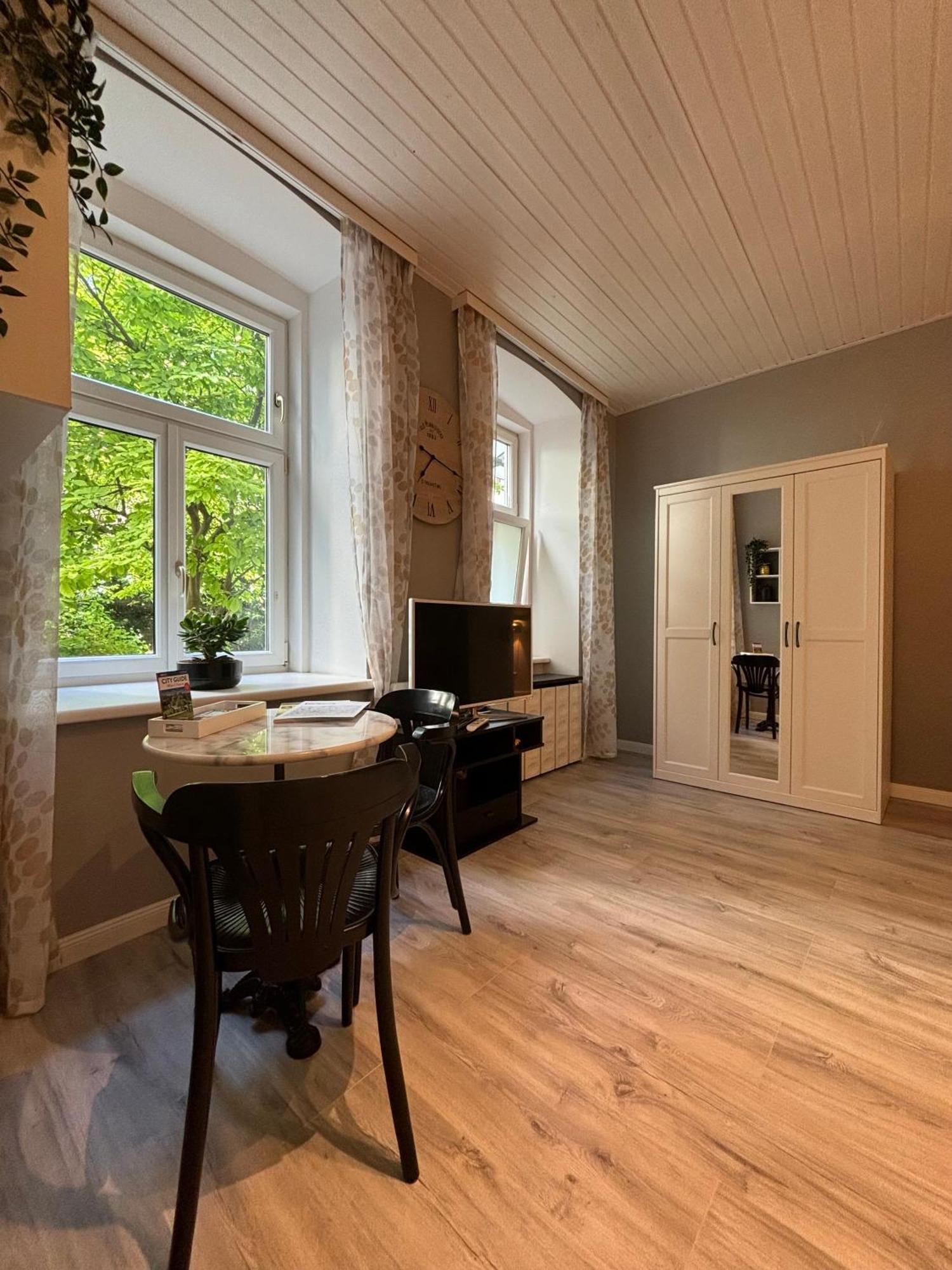Urban-Elegance Silent-Garden Appartement Wenen Buitenkant foto